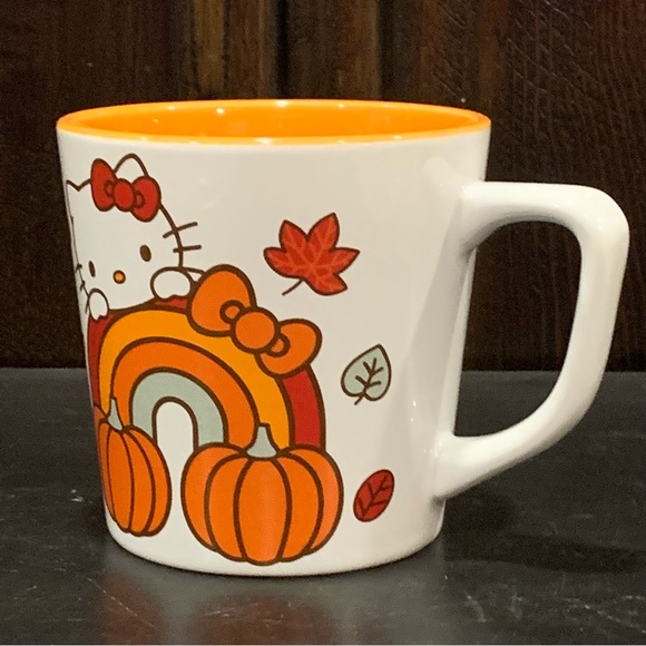 Hello Kitty Pumpkins Rainbow & Autumn Leaves 17oz Ceramic Mug - Picture 3 of 8